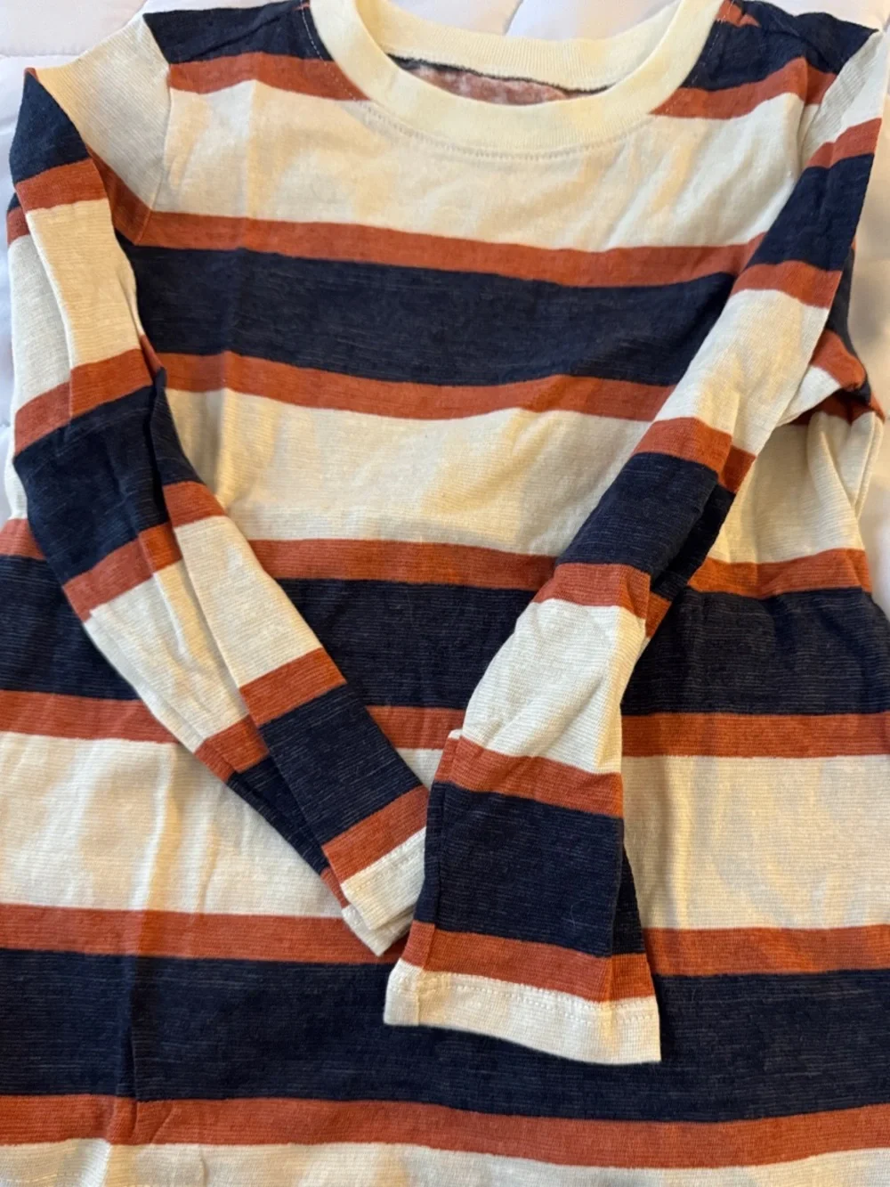 Old Navy Striped Short Sleeve Tee in Cream, Navy & Rust